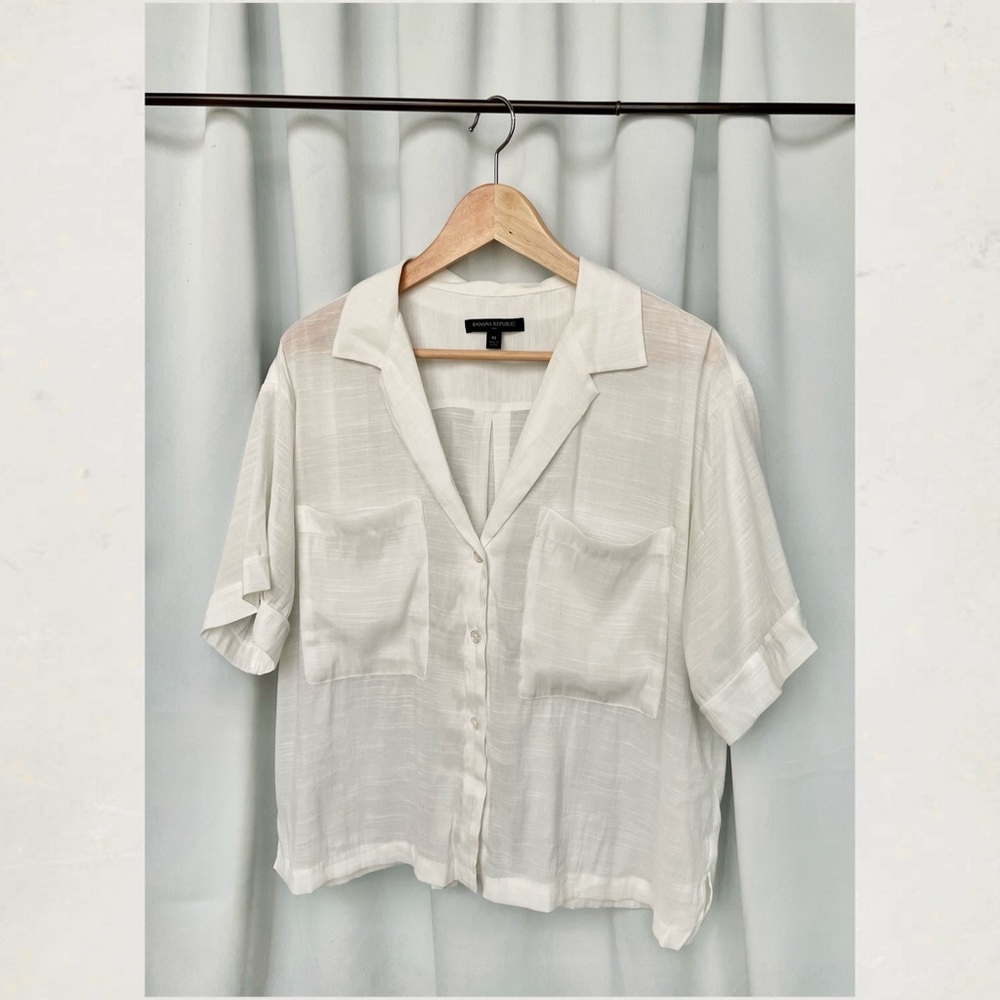 Banana Republic Sheer Double Pocket Button-Up Shirt